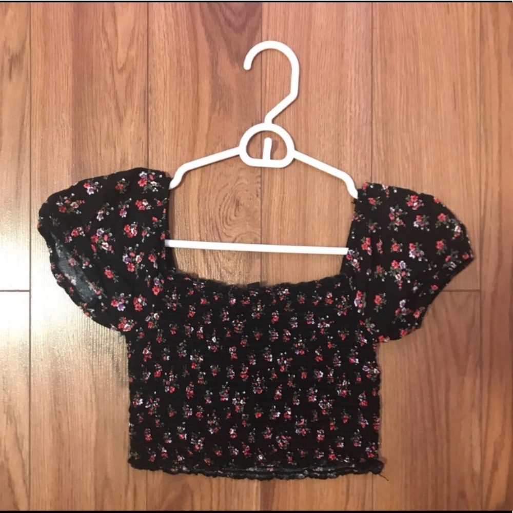 Black Floral Off-Shoulder Cropped Top